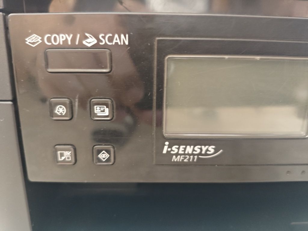 Продам принтер Canon MF 210  3/1  в отличном состоянии.