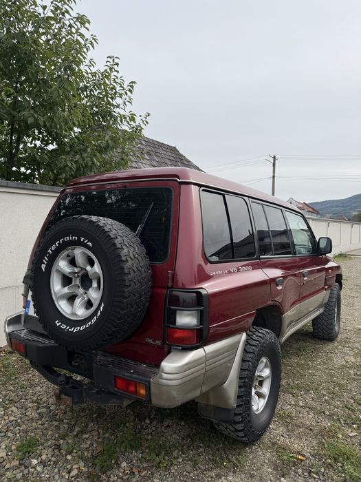 Mitsuhishi pajero 3000 V6 24 valve