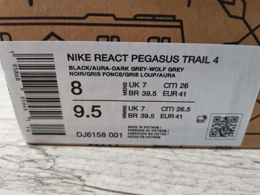 Nike React Pegasus Trail 41 номер 26.5