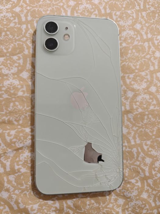 vând iPhone 12 128gb