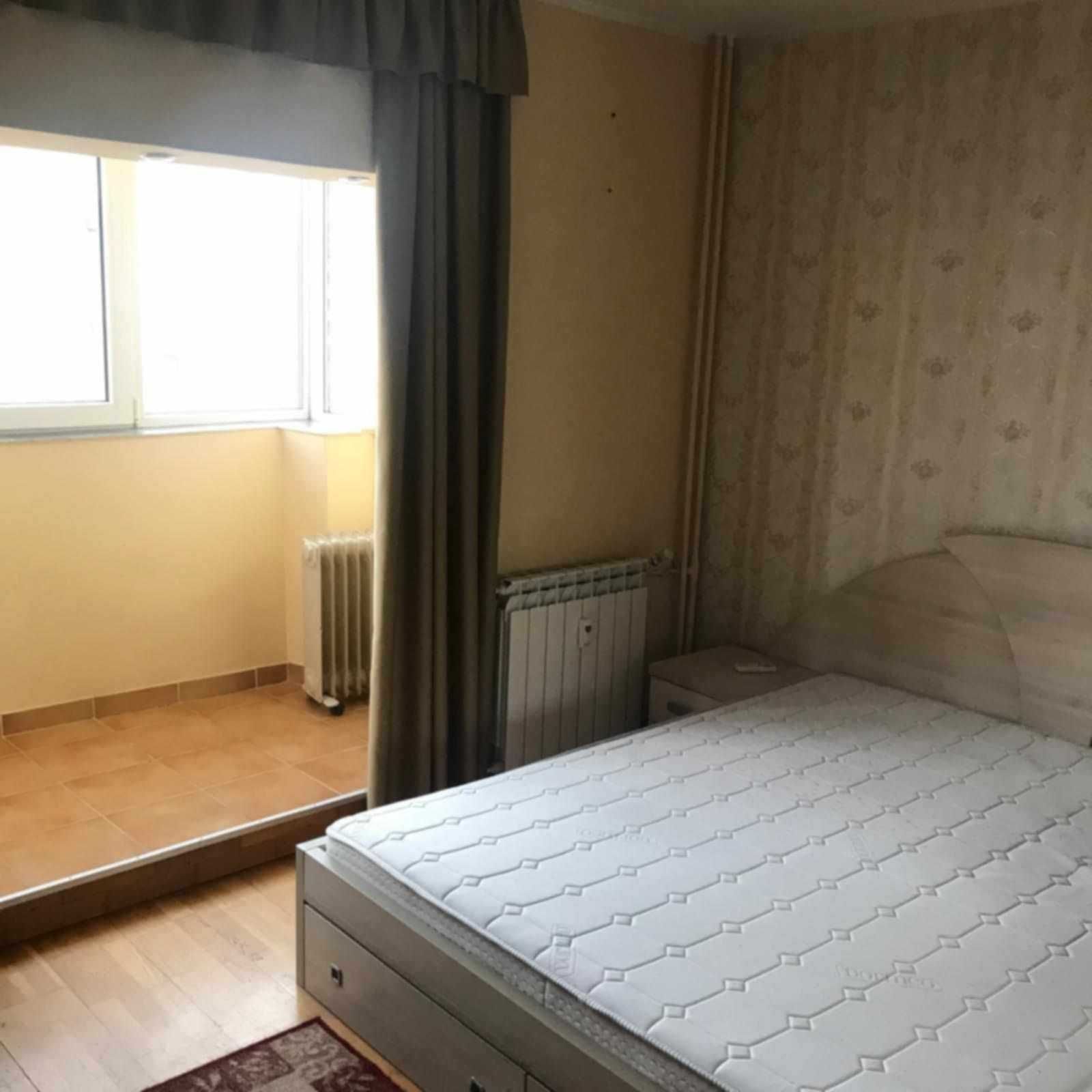 Apartament 3 camere, 80 mp, decomandat, loc parcare inclus