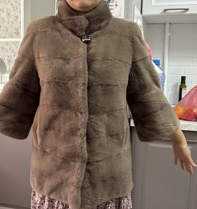 Норковая шуба с короткими  руковами