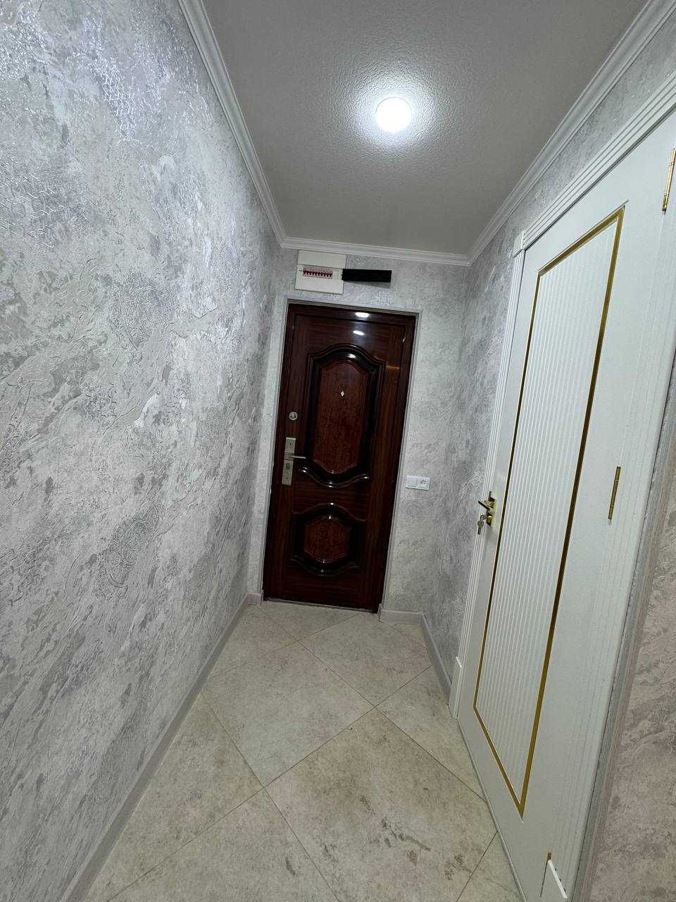 2 xona 3 xonaga o'zgartirilgan kvartira sotuvda