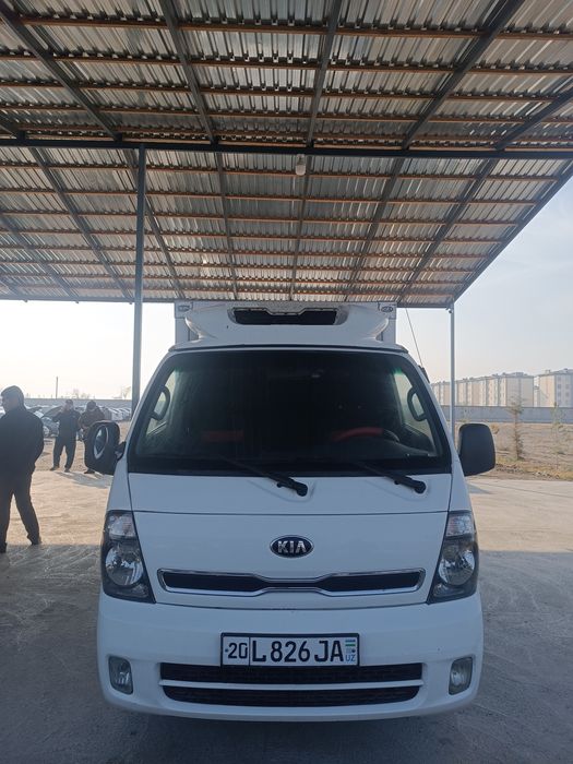Kia bongo 2013- yil