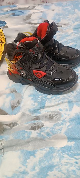 Продам вещи детские