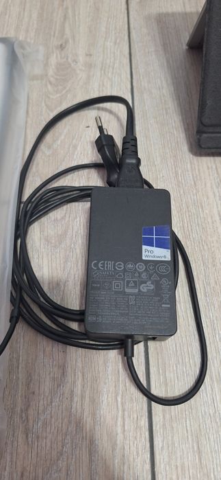 Microsoft Surface Pro 5 i5-ssd128-8gbram