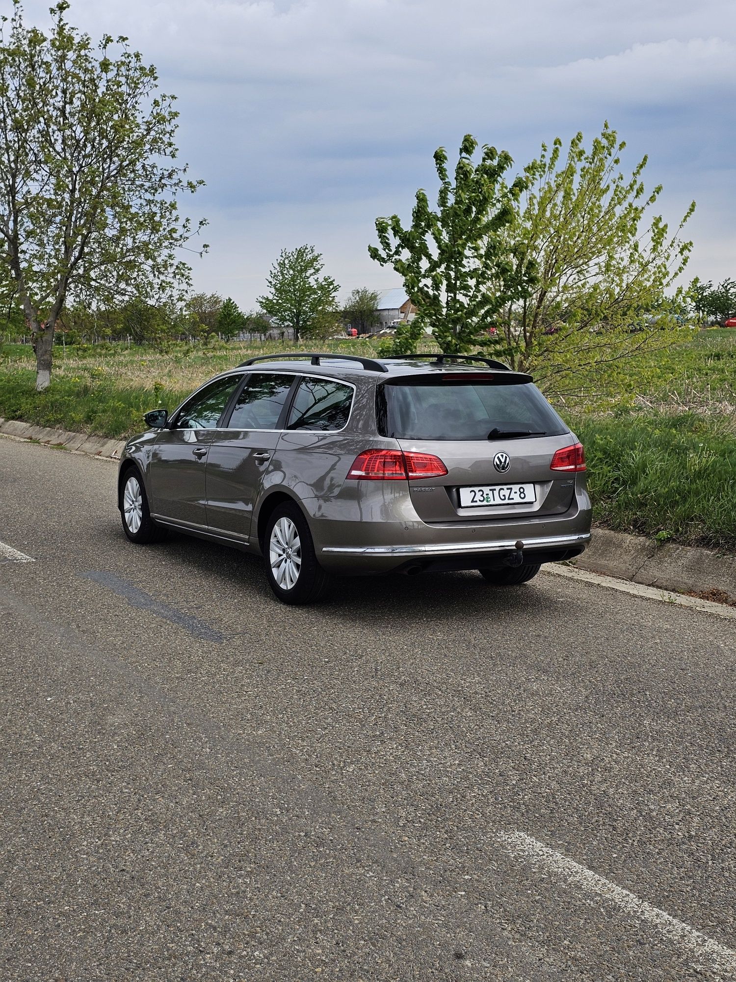 Volkswagen Passat B7 2012 dotări de top