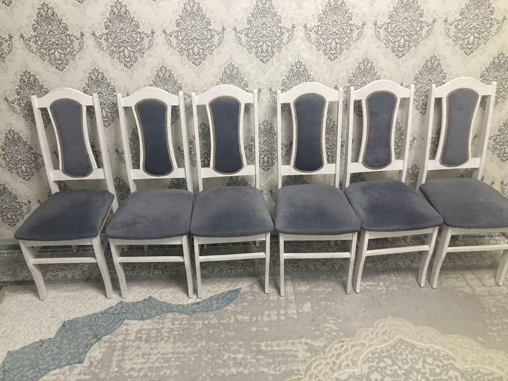 Продам стол и стулья