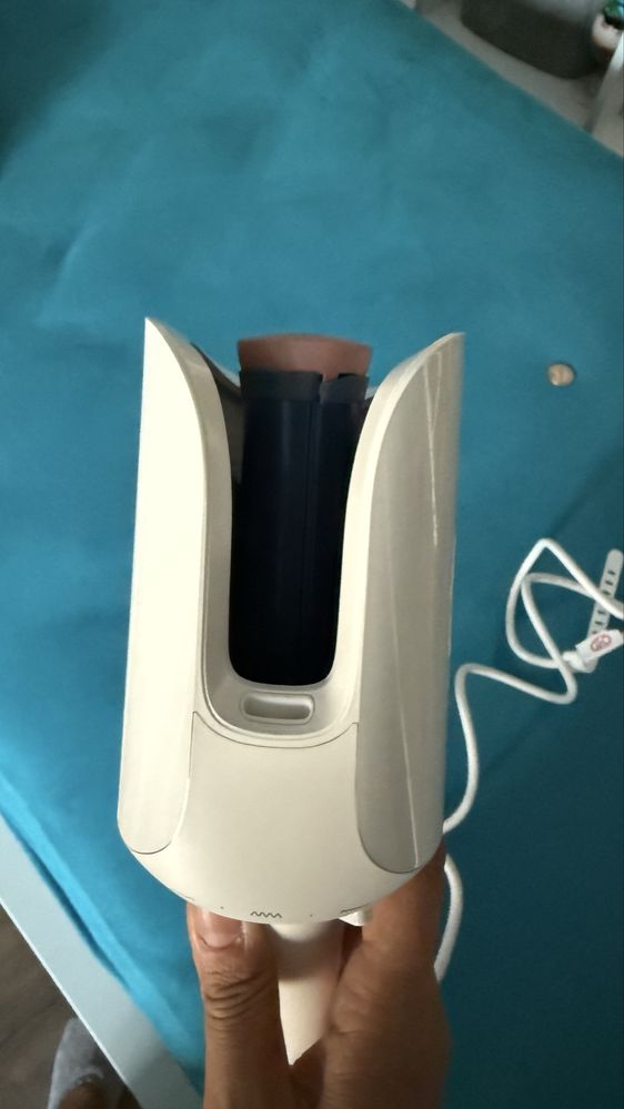 Продавам маша philips Senseiq
