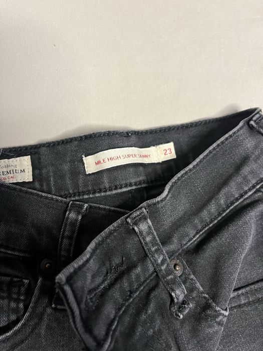 Levi’s Mile high super skinny XXS 23/30