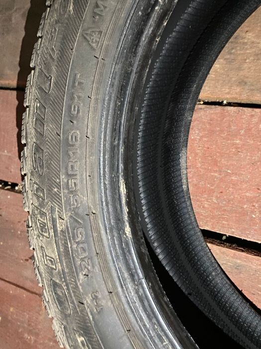 Продам шины зимние