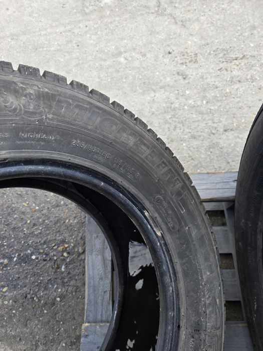 Anvelope de iarna 235-65r16c Michelin