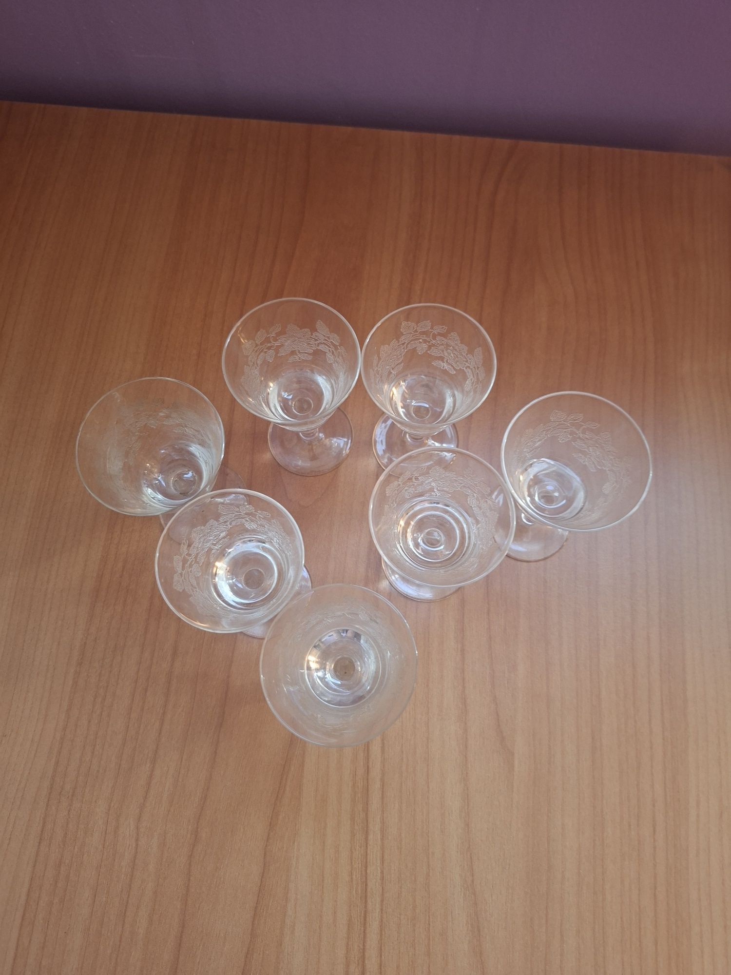 Vând 7 Pahare  de Cristal  Noi