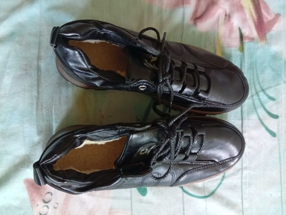 Зимни обувки чисто нови