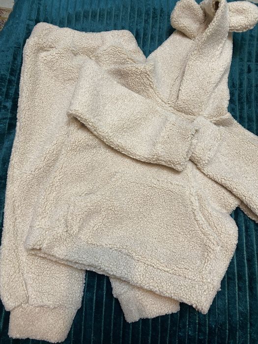 Вещи на девочку 1-4 года