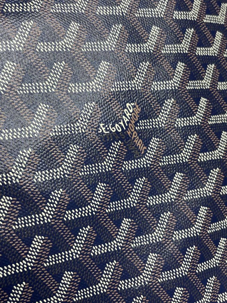 Goyard темно синий