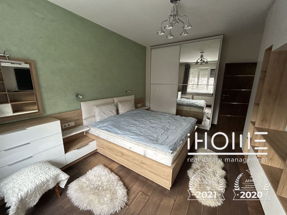 Дава се под наем Четиристаен апартамент в София, Център - 120 кв.м за 1000 € - Снимка #1