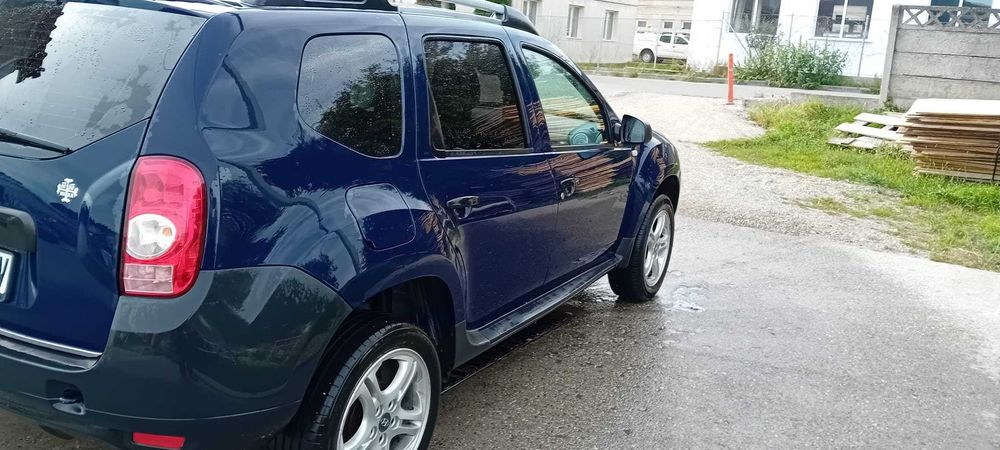 vind sau schimb dacia duster