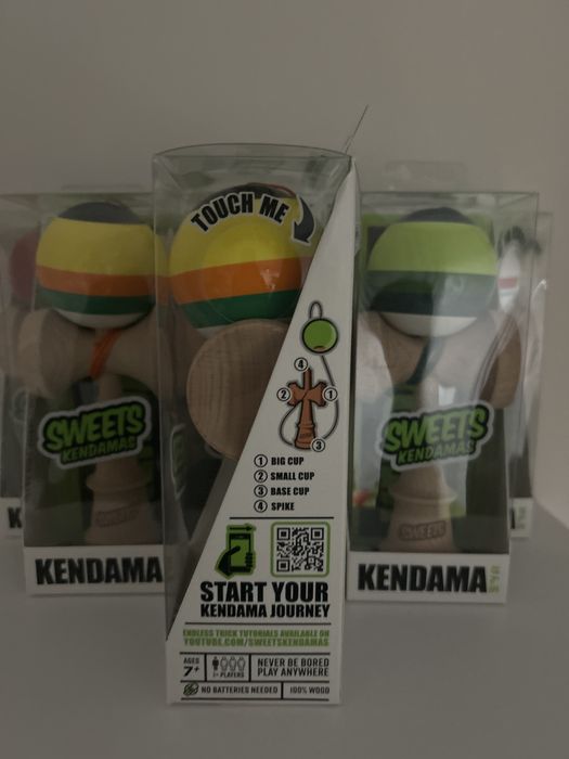 Kendama sweets boost 5 stripe poncho