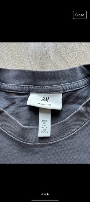 Tricou larg H&M.