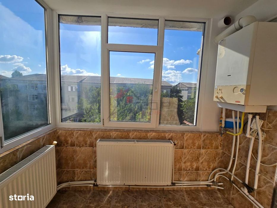 Apartament 3 camere Decomandat - Galata