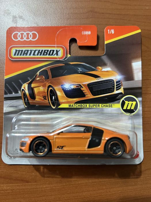 macheta audi r8 matchbox chase