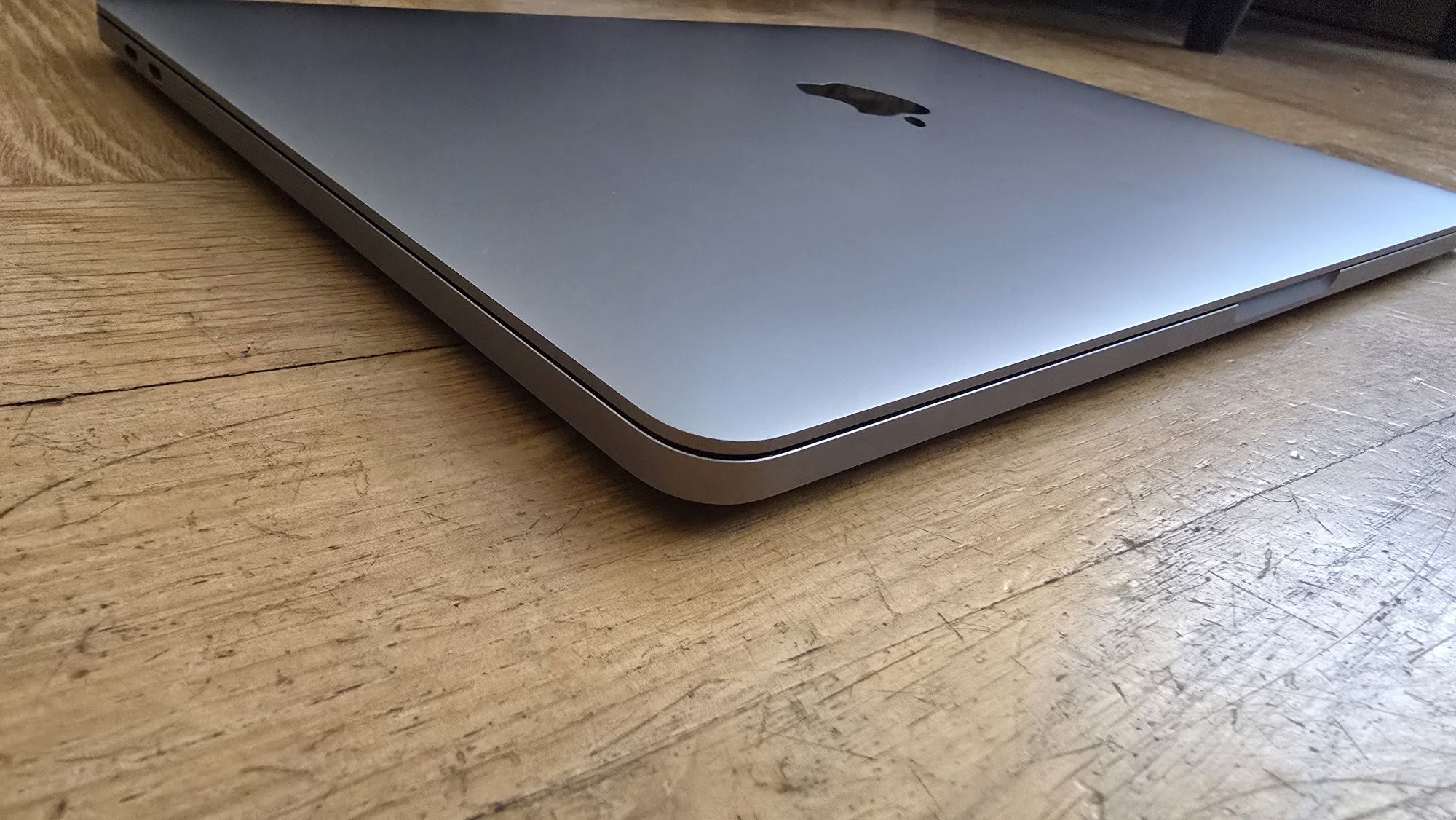 Macbook pro 13 A2159 2019 i5 16/256