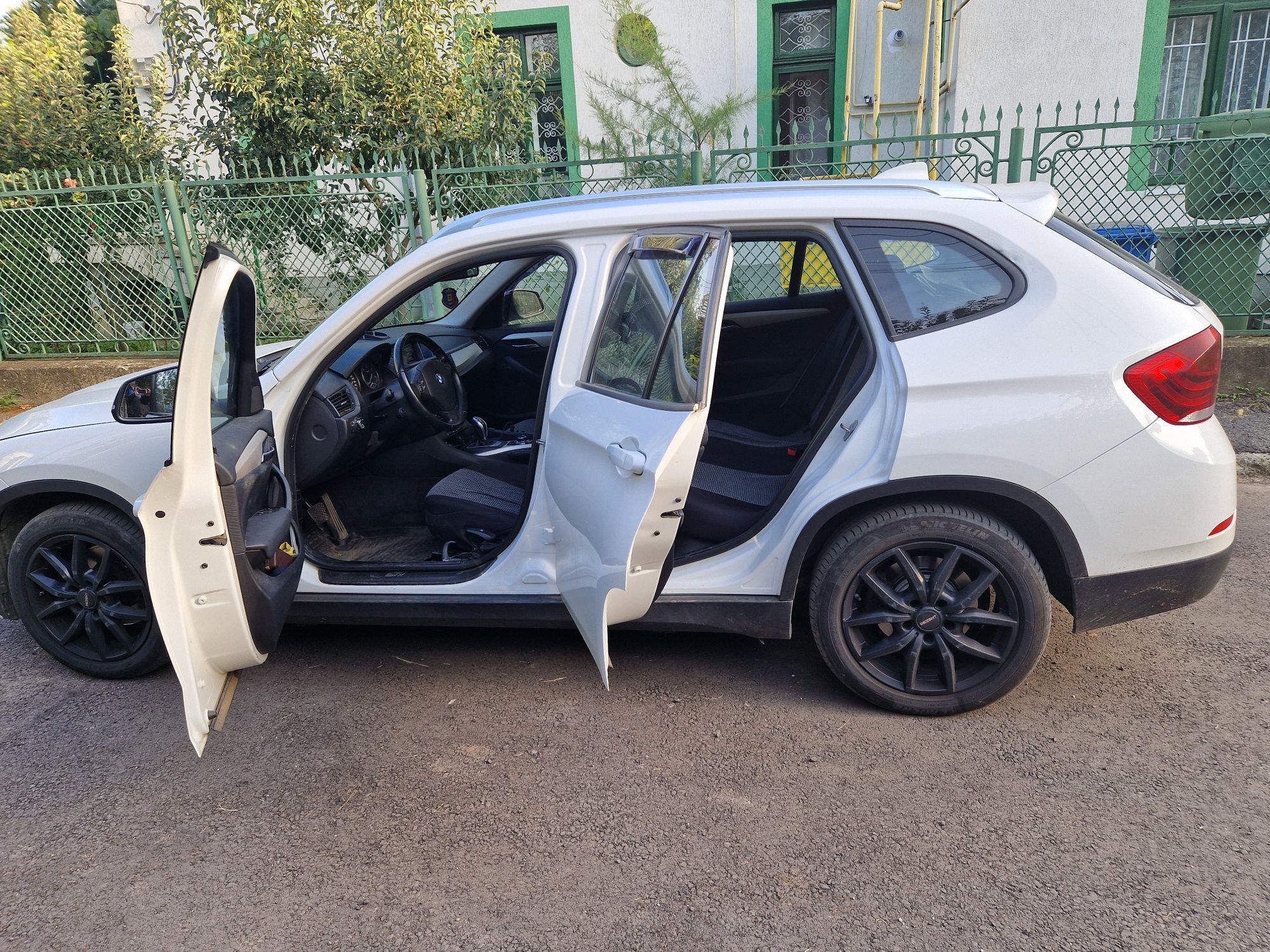 Bmw  x1 E 84 1.8 x drive, 2015 aprilie
