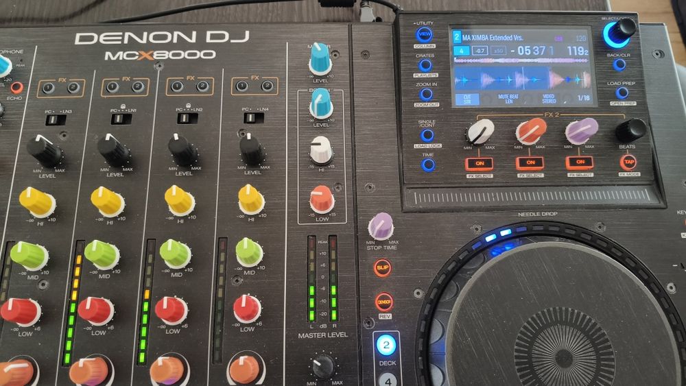 Denon DJ MCX 8000