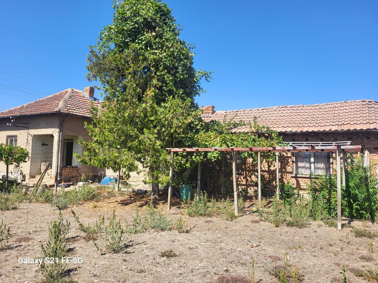 Продава се Къща в с. Горна Митрополия, Област Плевен - 100 кв.м за 204 €/кв.м - Снимка #1