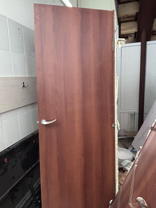 Двери межкомнатные 5шт