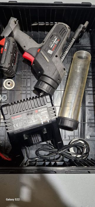 Milwaukee,Wurth pistol de silicon pe acumulator