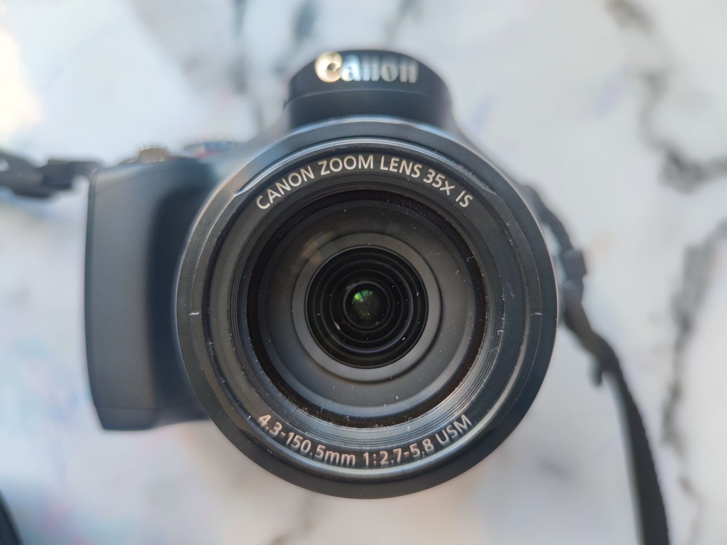 Продам фотокамеру Canon SX40 HC