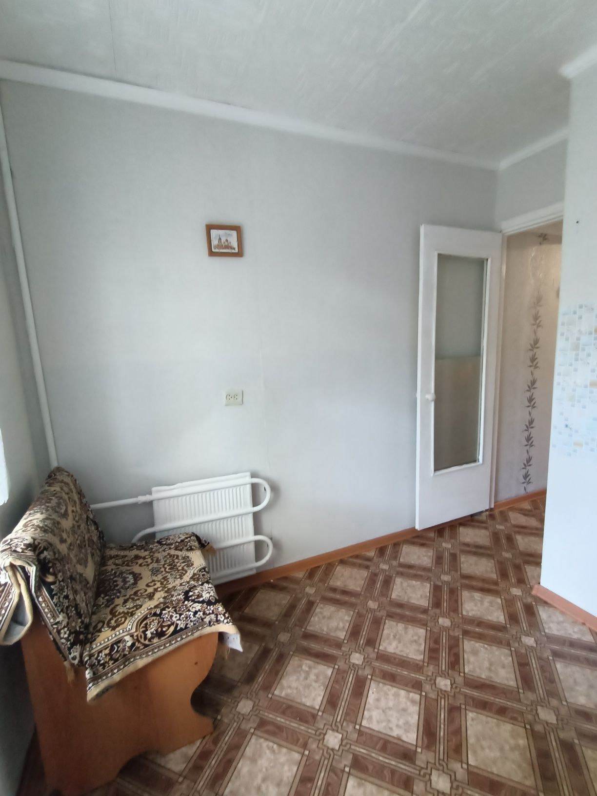 Продам однокомнатную квартиру по адресу г. Лисаковск, 4-18, 3 этаж.