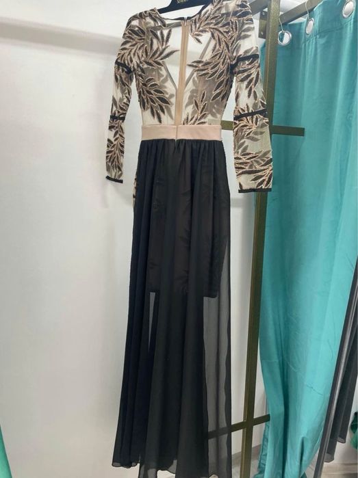 Rochie de seara lunga model deosebit