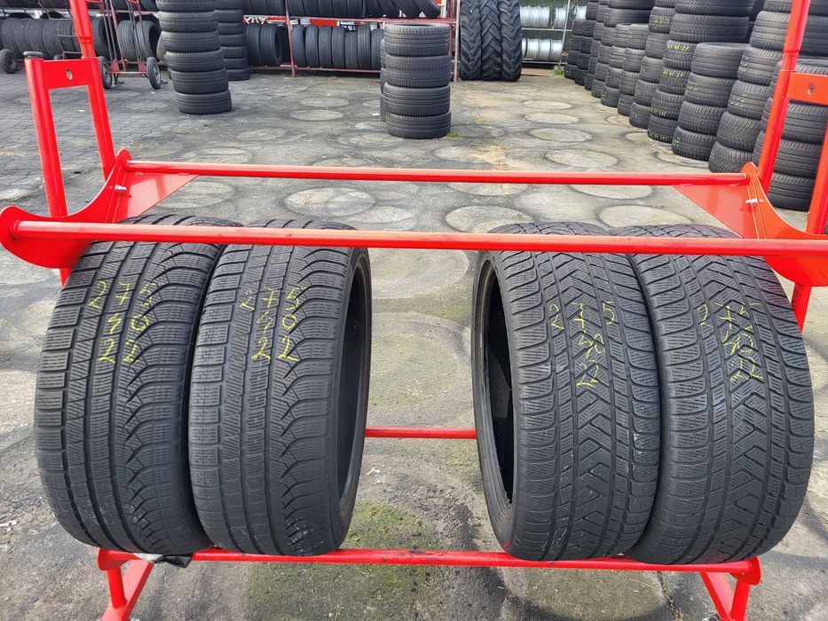 275/40/22 Pirelli/Gripmax