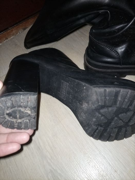 Ботильоны ботинки 39 размер в отличном состоянии