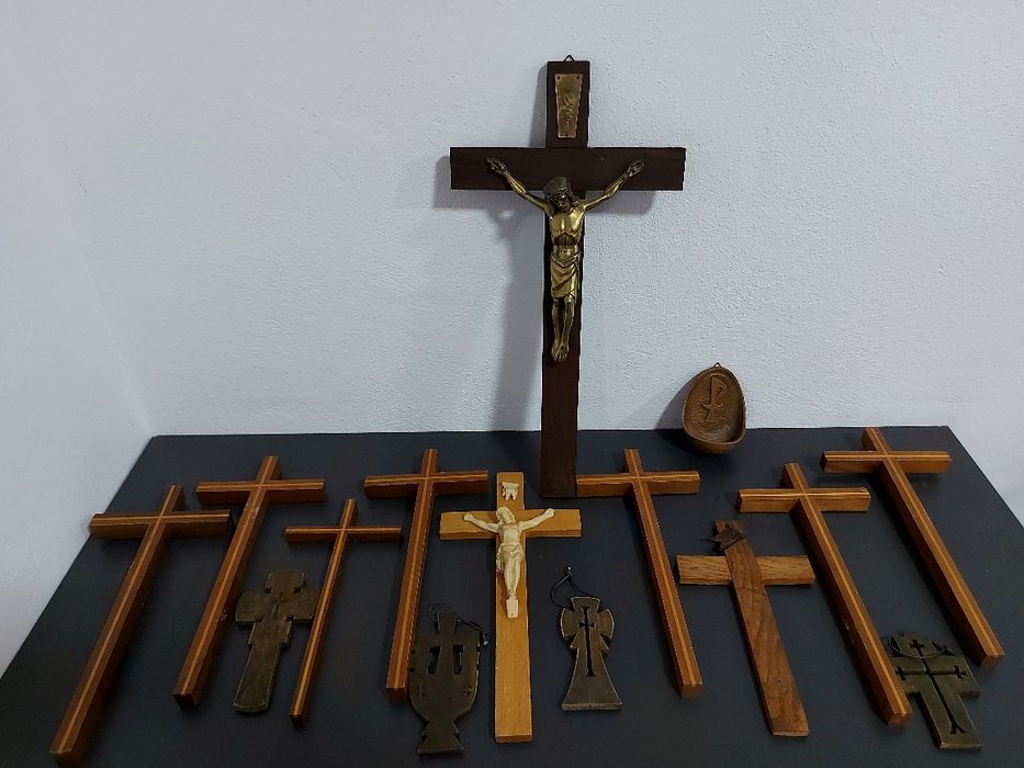COLECTIE Crucifix bronz , Cruci