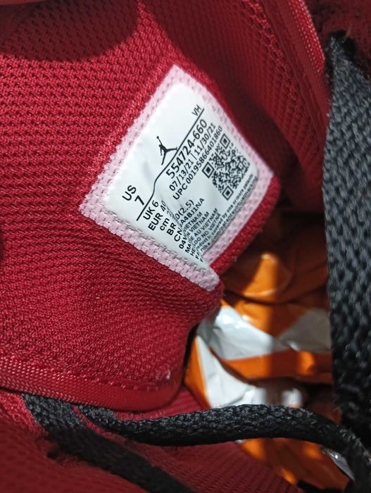 Jordan 1 Mid Reverse Bred - marimea 40