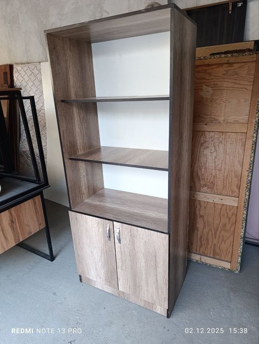 Продам офисный шкаф