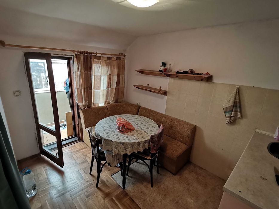 Дава се под наем Едностаен апартамент в Бургас, Възраждане - 35 кв.м за 125 € - Снимка #3