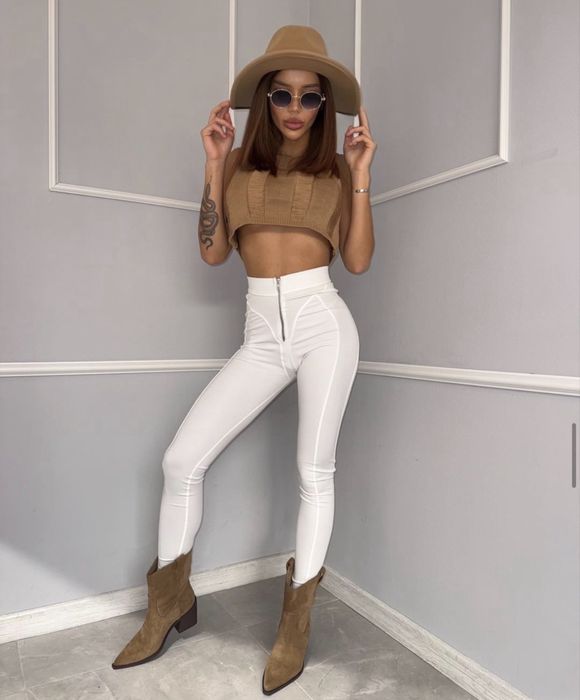 Удобен дамски клин