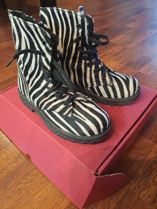Ghete copii din piele +model zebra marimea 33