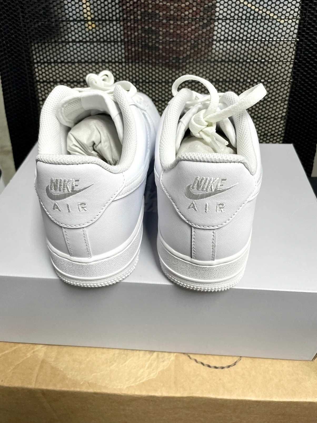 Air Force 1 ‘07 WHITE( NU off-white, trapstar, bape, yeezy, jordan)