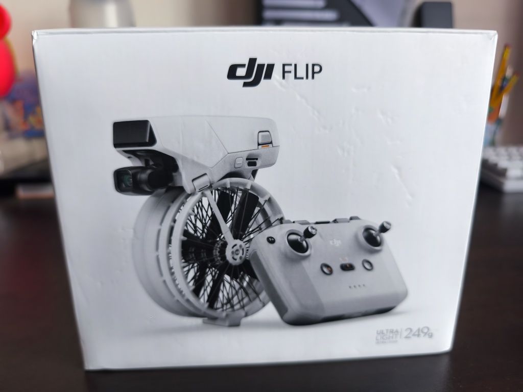 Dji flip дрон с нормално дистанционно