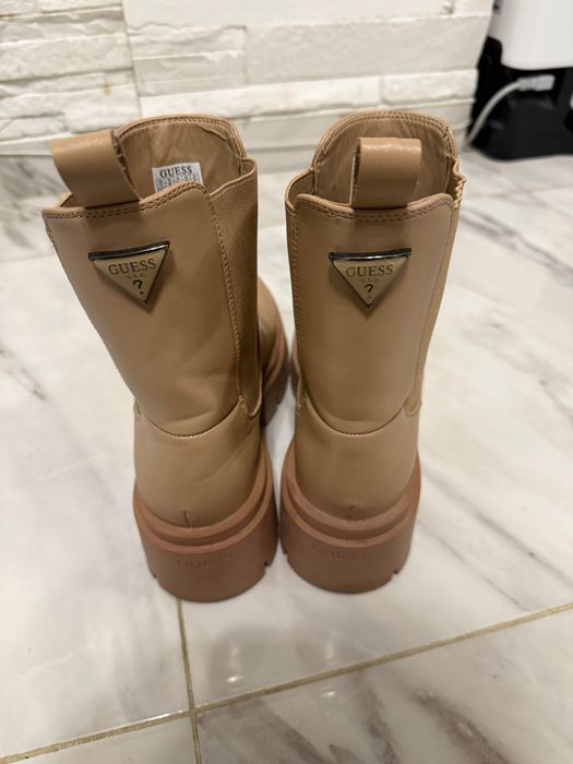 Боти, Guess - оригинални