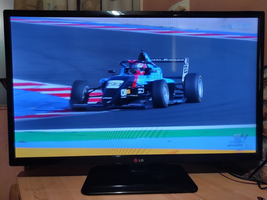 Tv led full hd LG 70 cm