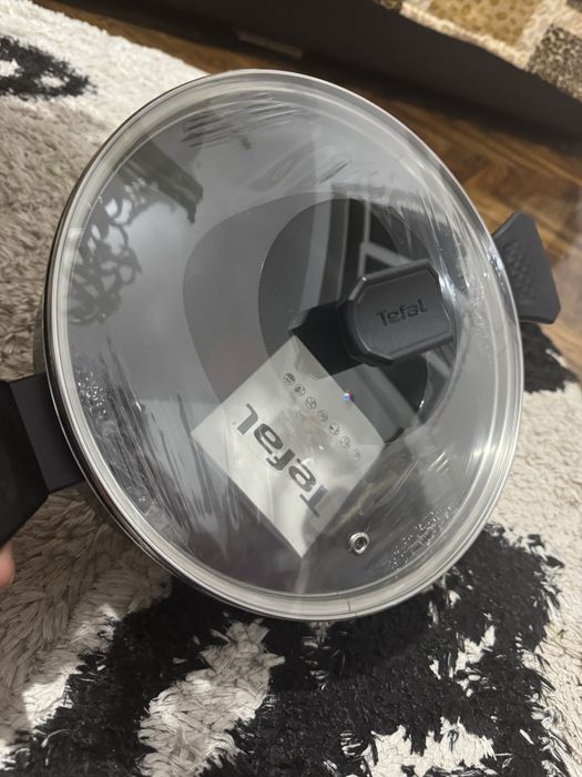 Oala cu capac Tefal 24 cm 4.5 Litri
