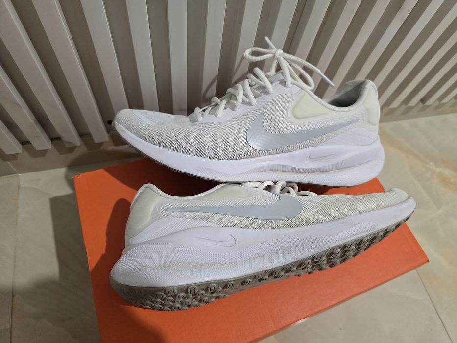 Мъжки Маратонки Nike Revolution 7 white 46