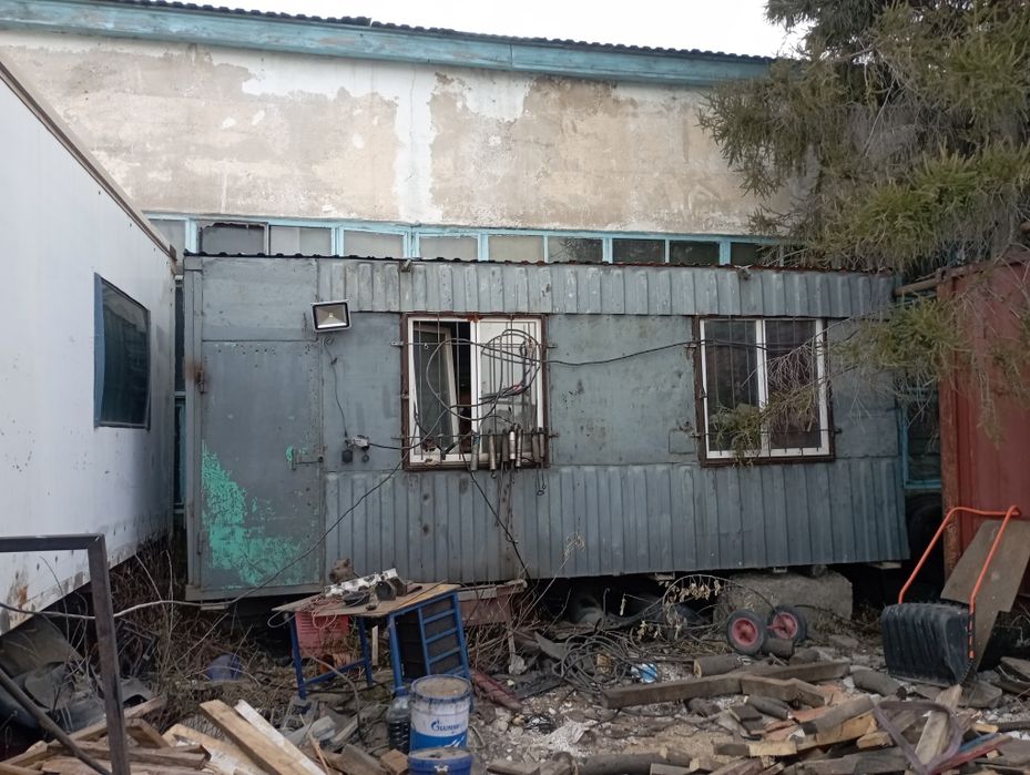 Продам бытовку утипленую